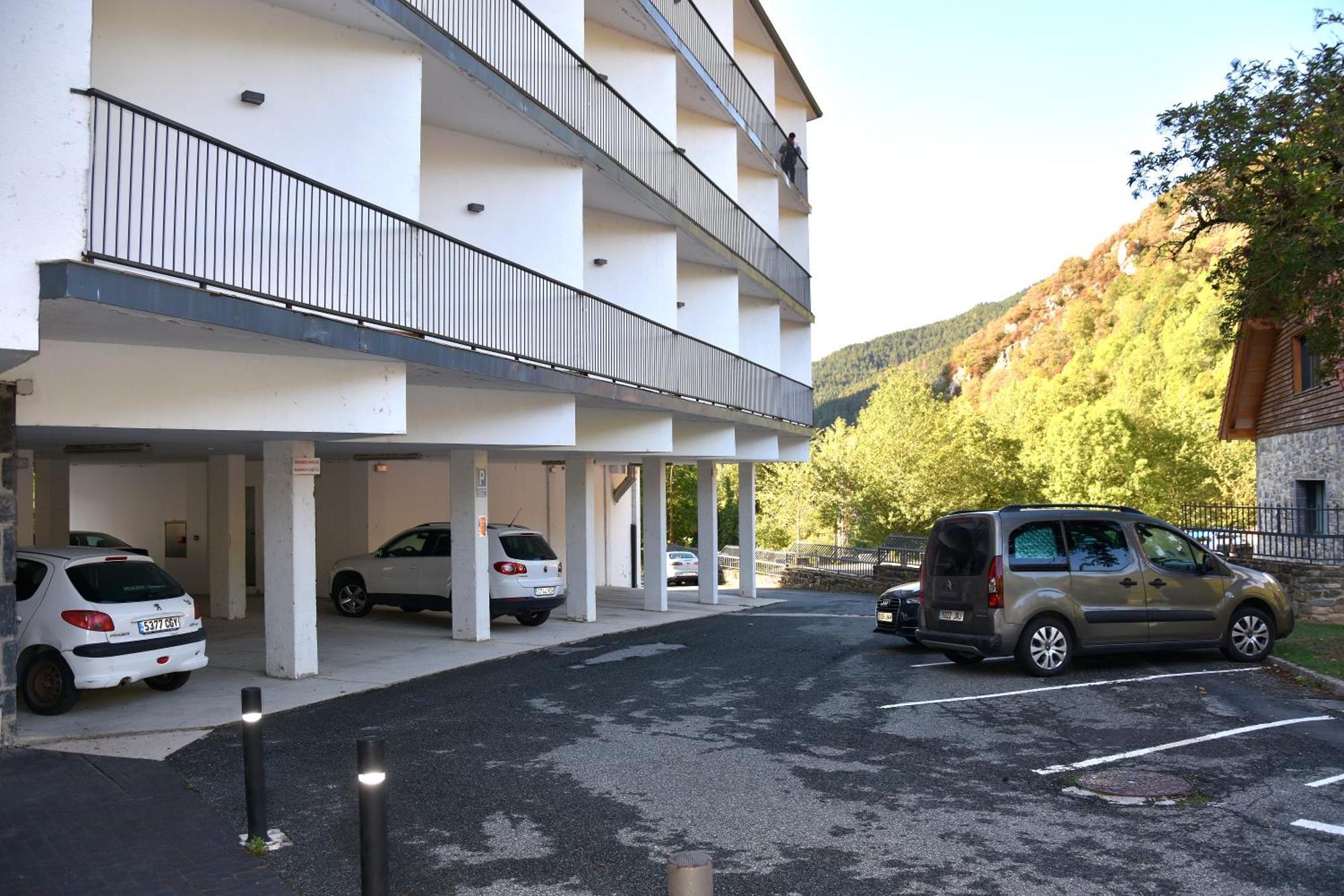 Hotel Y Apartamentos Snoe Isaba Exteriér fotografie
