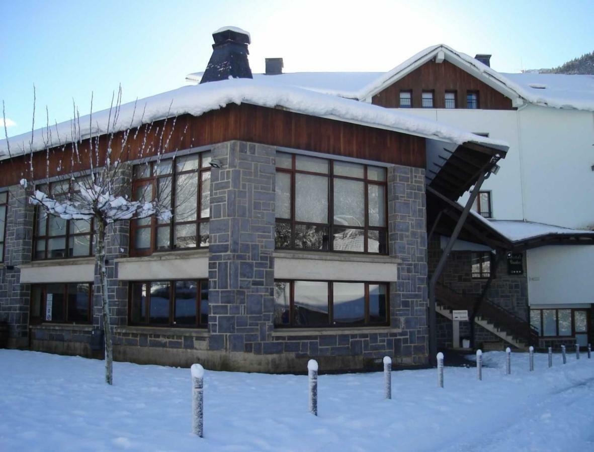 Hotel Y Apartamentos Snoe Isaba Exteriér fotografie